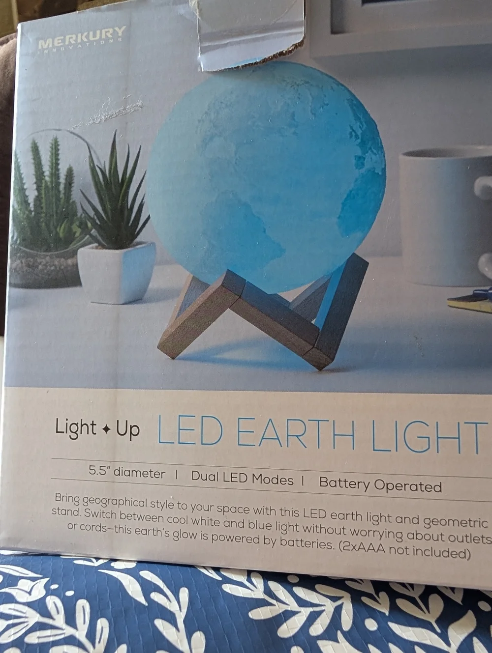 Merkury Innovations LED Earth Light - Blue Globe